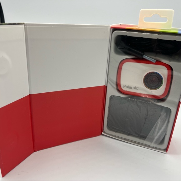 Polaroid Digital/Action Camera - Picture 7 of 7